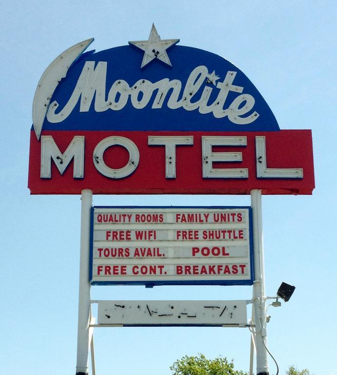 Moonlite Motel Καταρράκτες του Νιαγάρα Εξωτερικό φωτογραφία